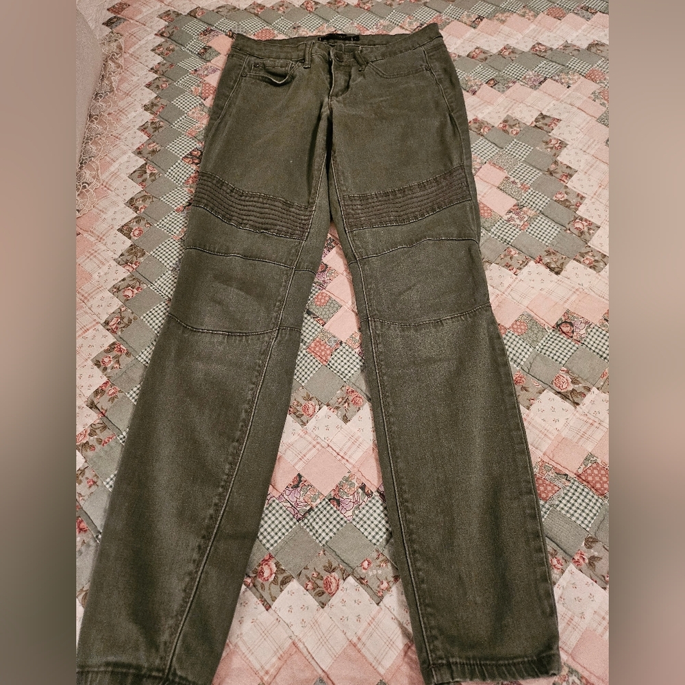 Kardashian Kollection Women's Moto Light Army Green Tappered Ankle Jeans - Picture 2 of 11